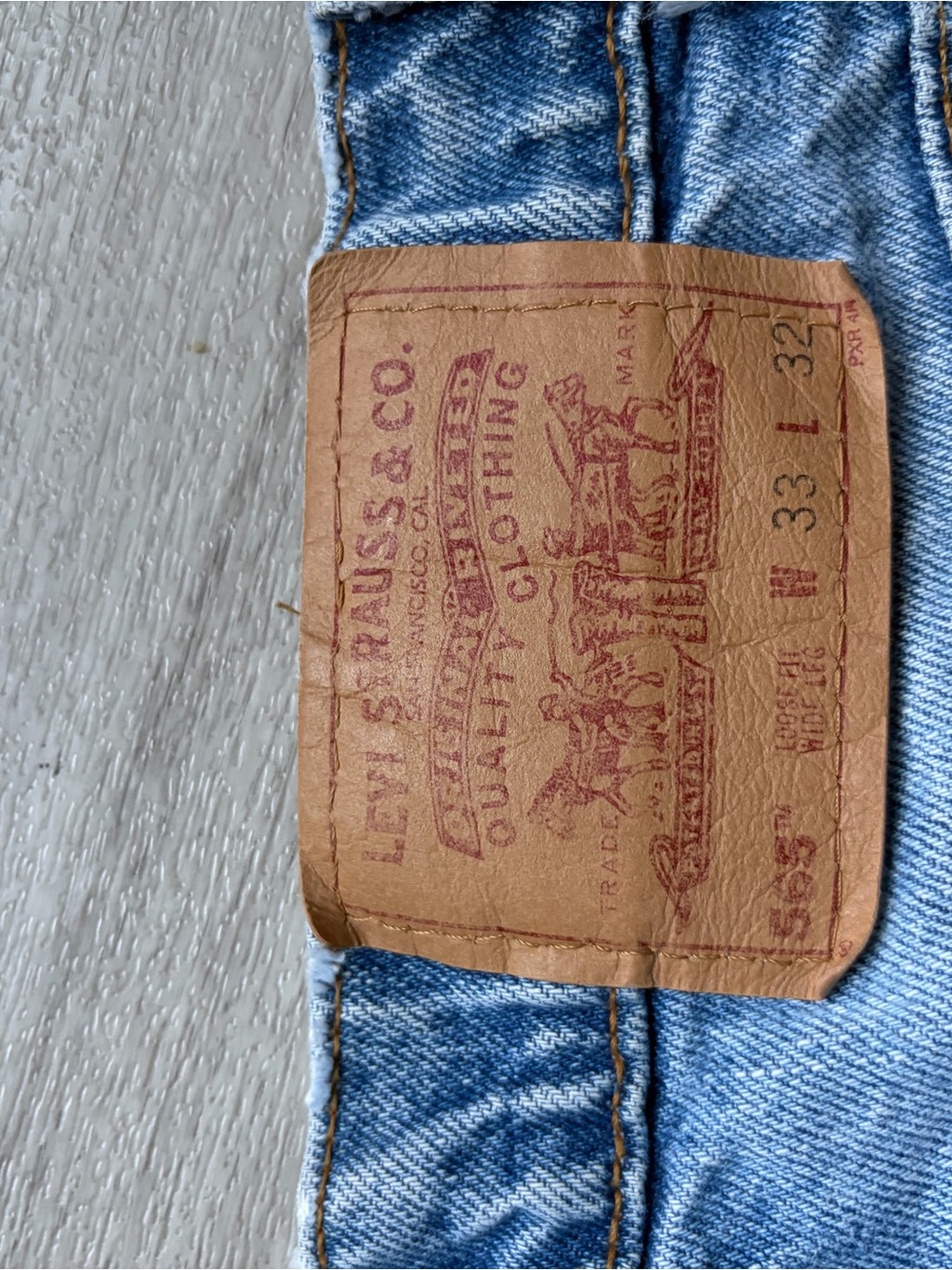 Levi's 565 Loose Fit Wide Leg Vintage Jeans - Picture 4 of 4